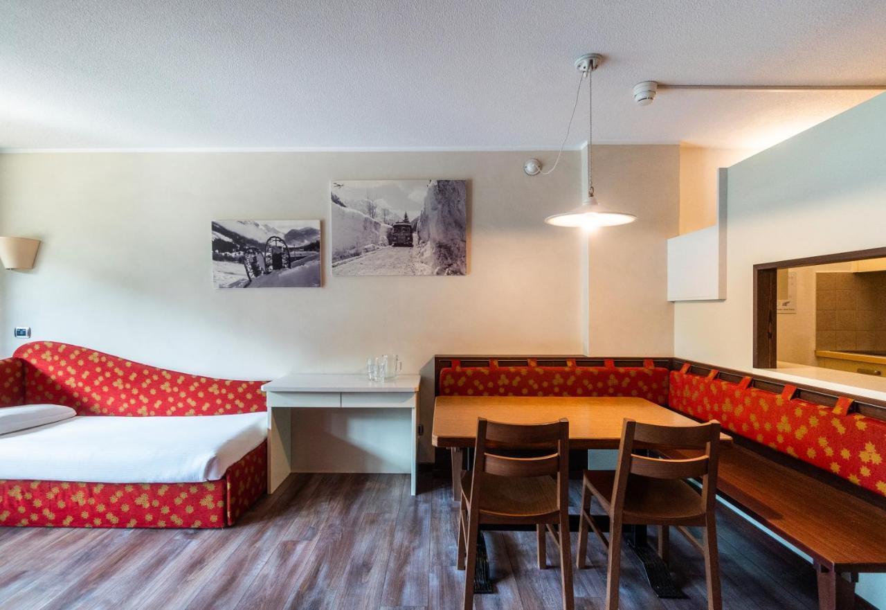 Ambiez Residencehotel Madonna Esterno foto