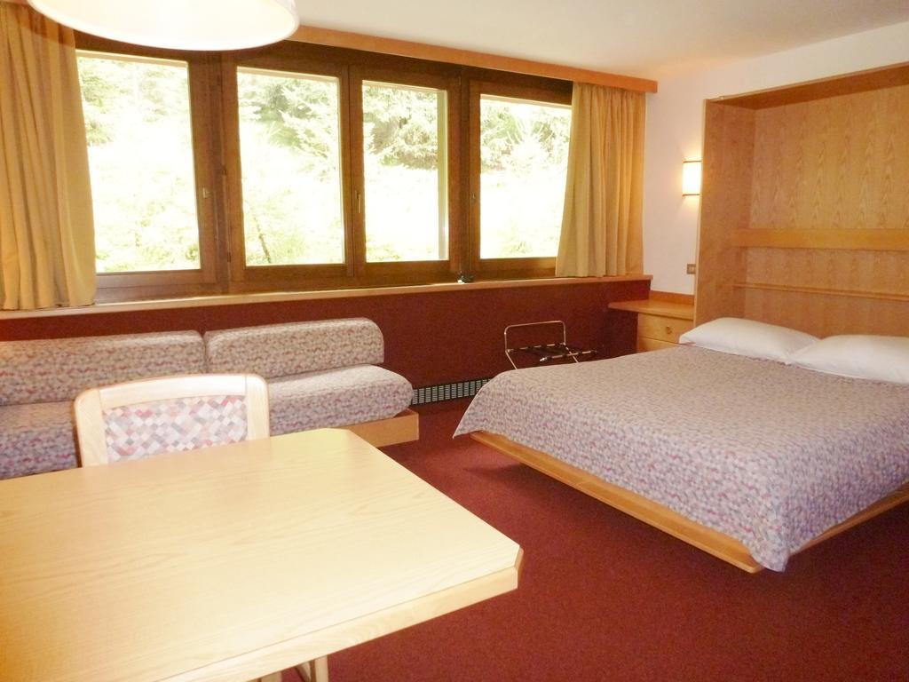 Ambiez Residencehotel Madonna Esterno foto