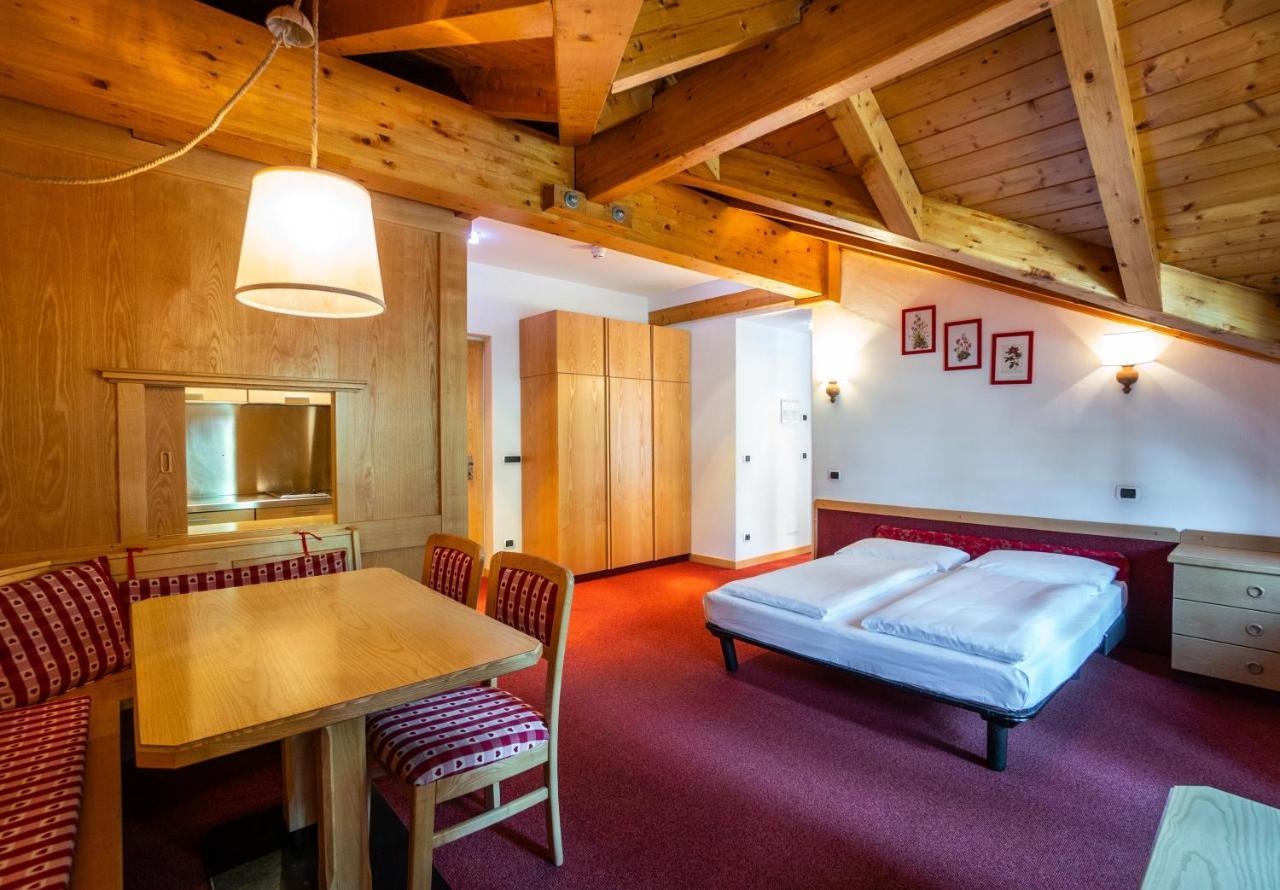 Ambiez Residencehotel Madonna Esterno foto