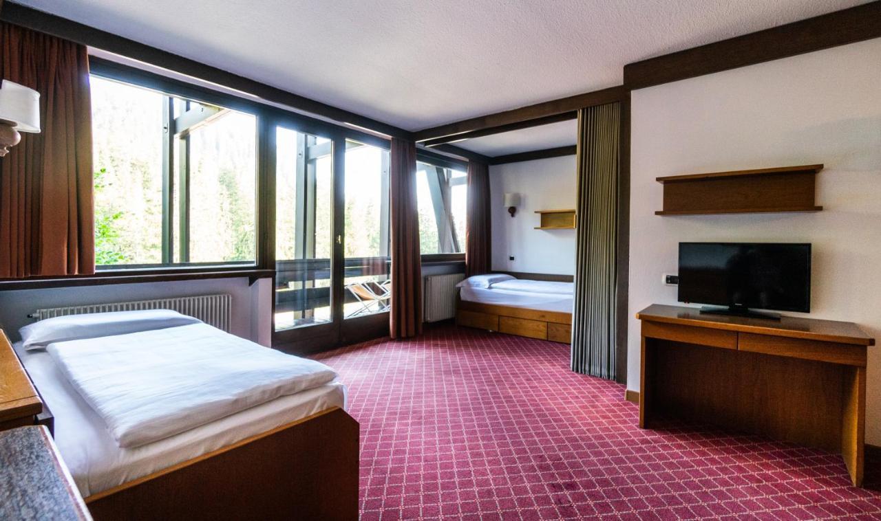 Ambiez Residencehotel Madonna Esterno foto
