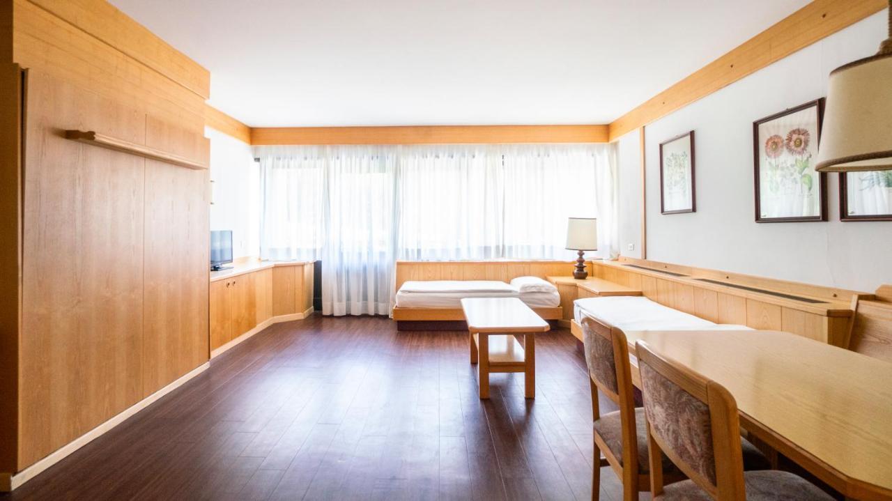 Ambiez Residencehotel Madonna Esterno foto