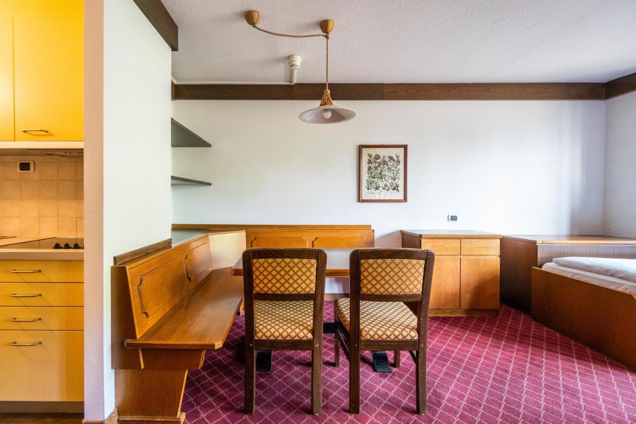 Ambiez Residencehotel Madonna Esterno foto